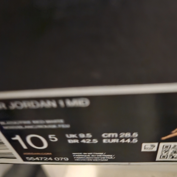 Nike Jordan shoes - Picture 2 of 5